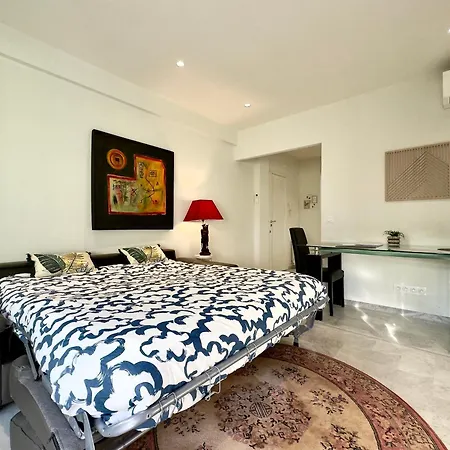 Apartment Le Concorde By Scls Locations